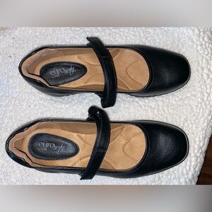 Sofft Black Mary Jane Flats | Size 9M